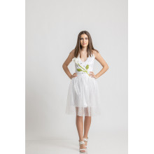 Мини бяла рокля.