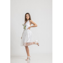 Мини бяла рокля.